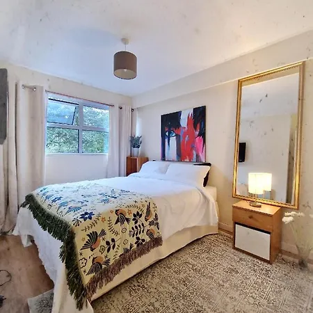 Room Only In Hyde Park